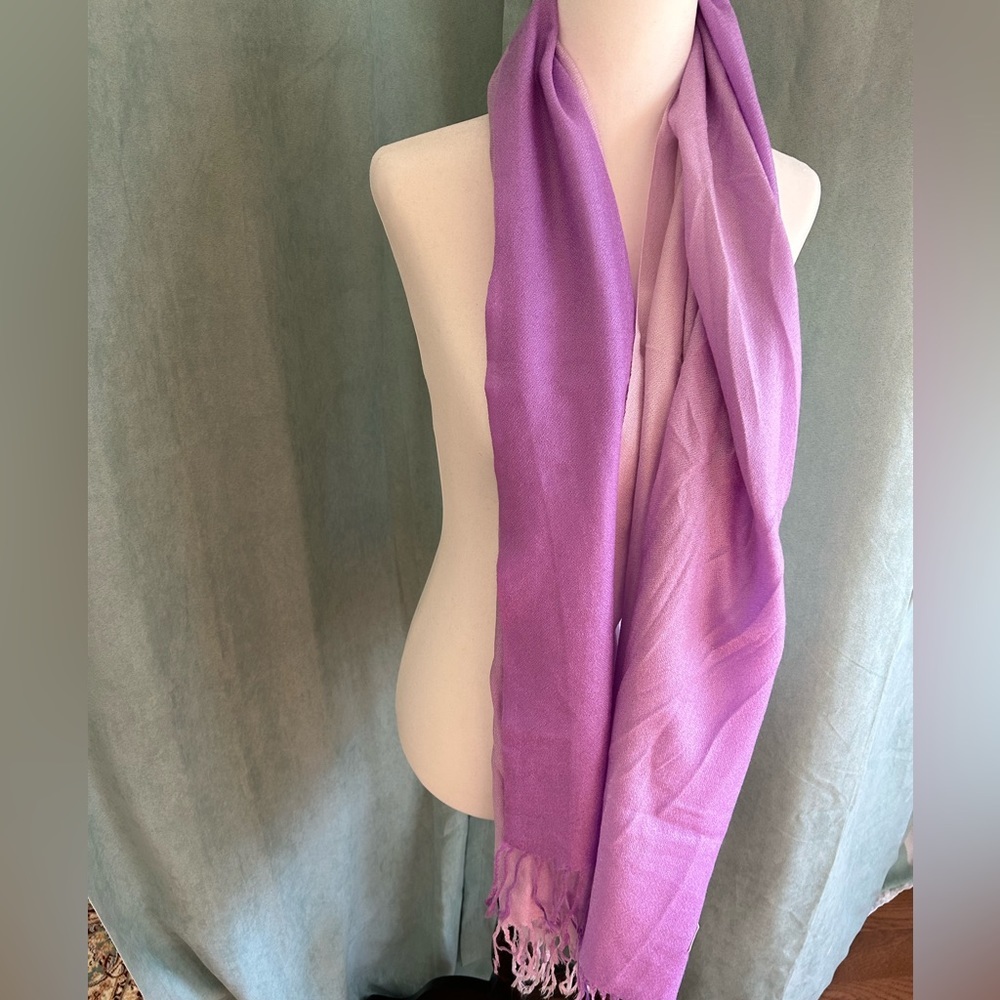 Scarves - Picture 5 of 7